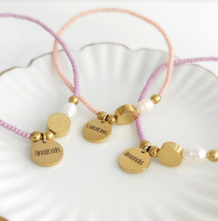 PULSERA CHAQUIRA CON SAN BENITO Y PLACA GRABADA