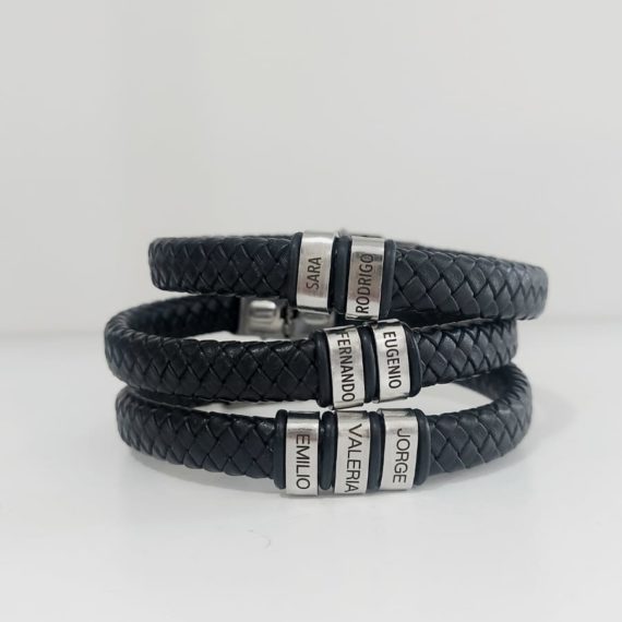 PULSERA CUERO PLANCHADA CON AROS GRABADOS