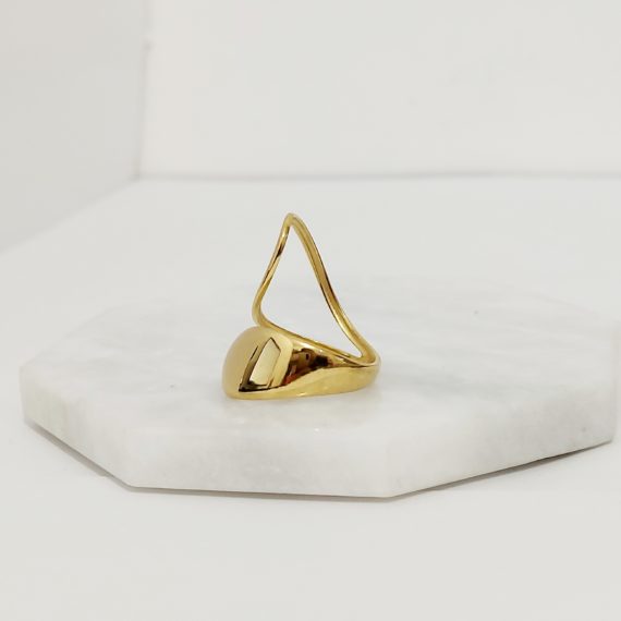 ANILLO IRREGULAR DORADO