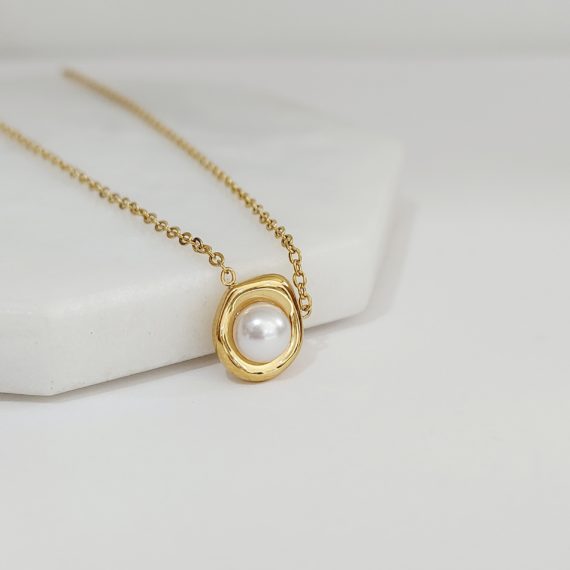 COLLAR CON PERLA CENTRAL