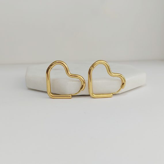 ARETES HUGGIE CORAZON