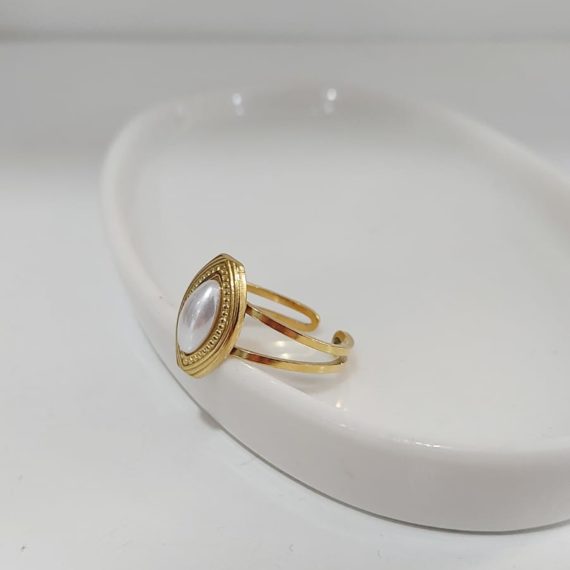 ANILLO OVALADO CON PERLA CENTRAL