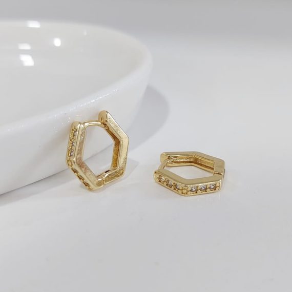 ARETES HUGGIE HEXAGONO ZIRCONIA