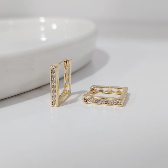 ARETES HOOP CUADRADO ZIRCONIA