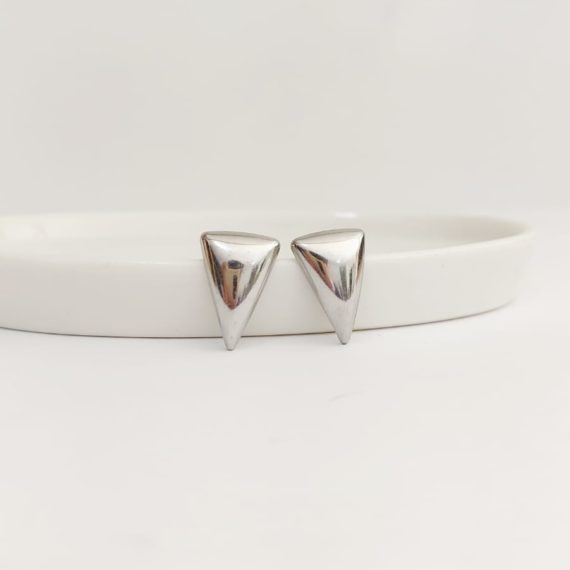ARETES TRIANGULO INVERTIDO PLATA