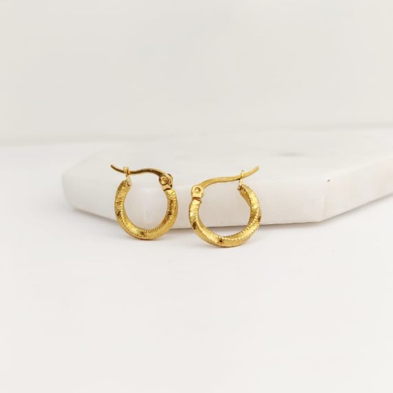 ARRACADA TORCIDA DORADO