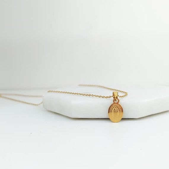COLLAR MEDALLITA MINI VIRGEN DORADO