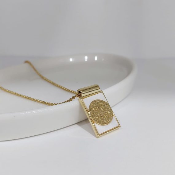 COLLAR RECTANGULO SELLO SAN BENITO