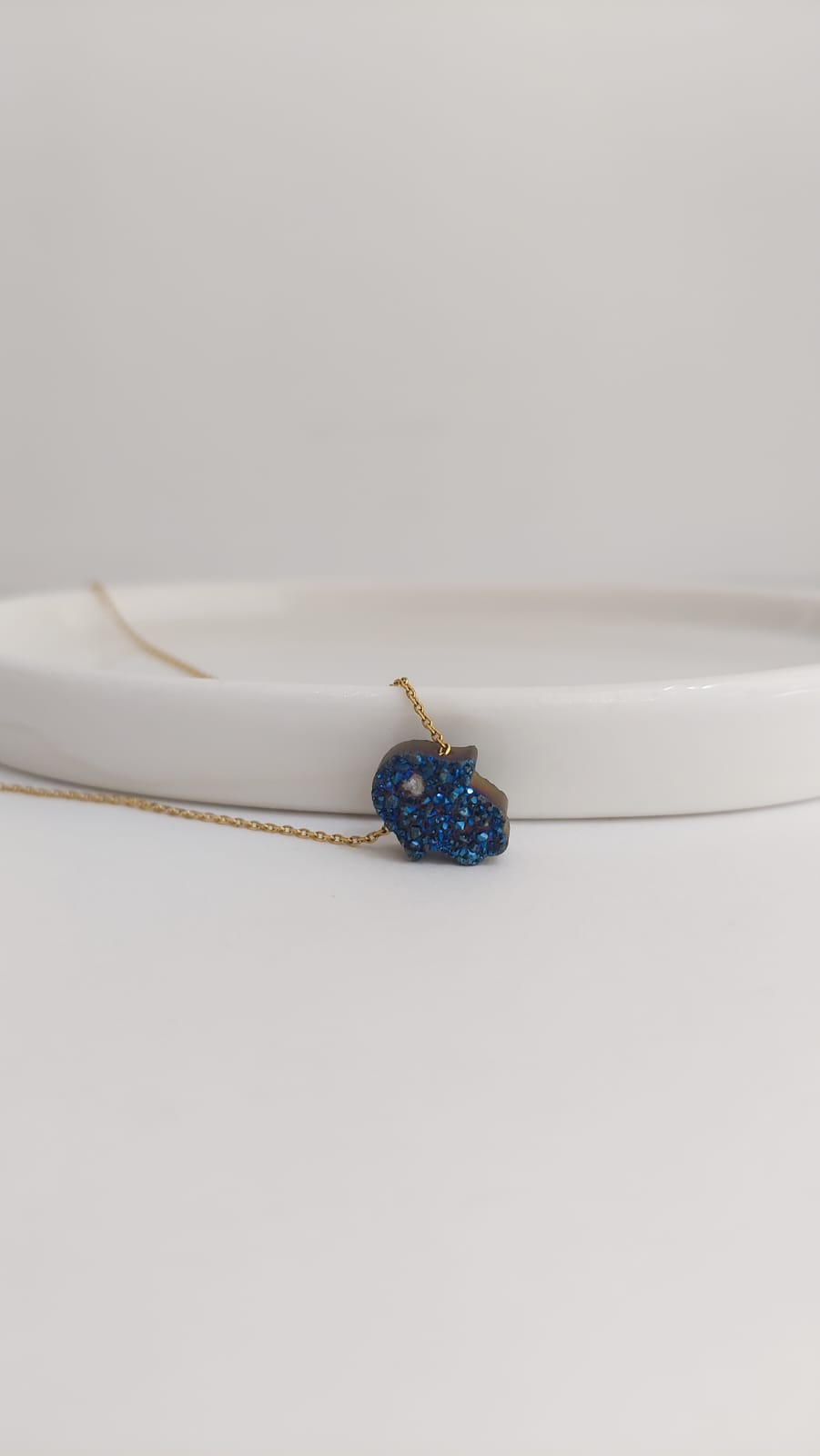 COLLAR DRUZY ESPECIAL DIJE DE MANO AZUL