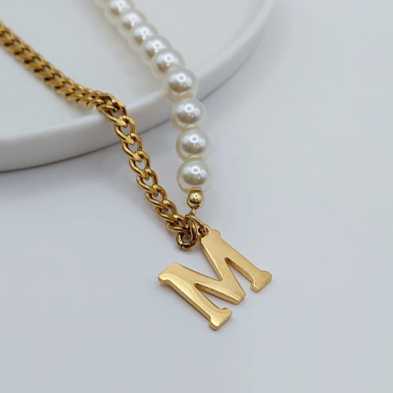 COLLAR INICIAL PERLAS Y CADENA