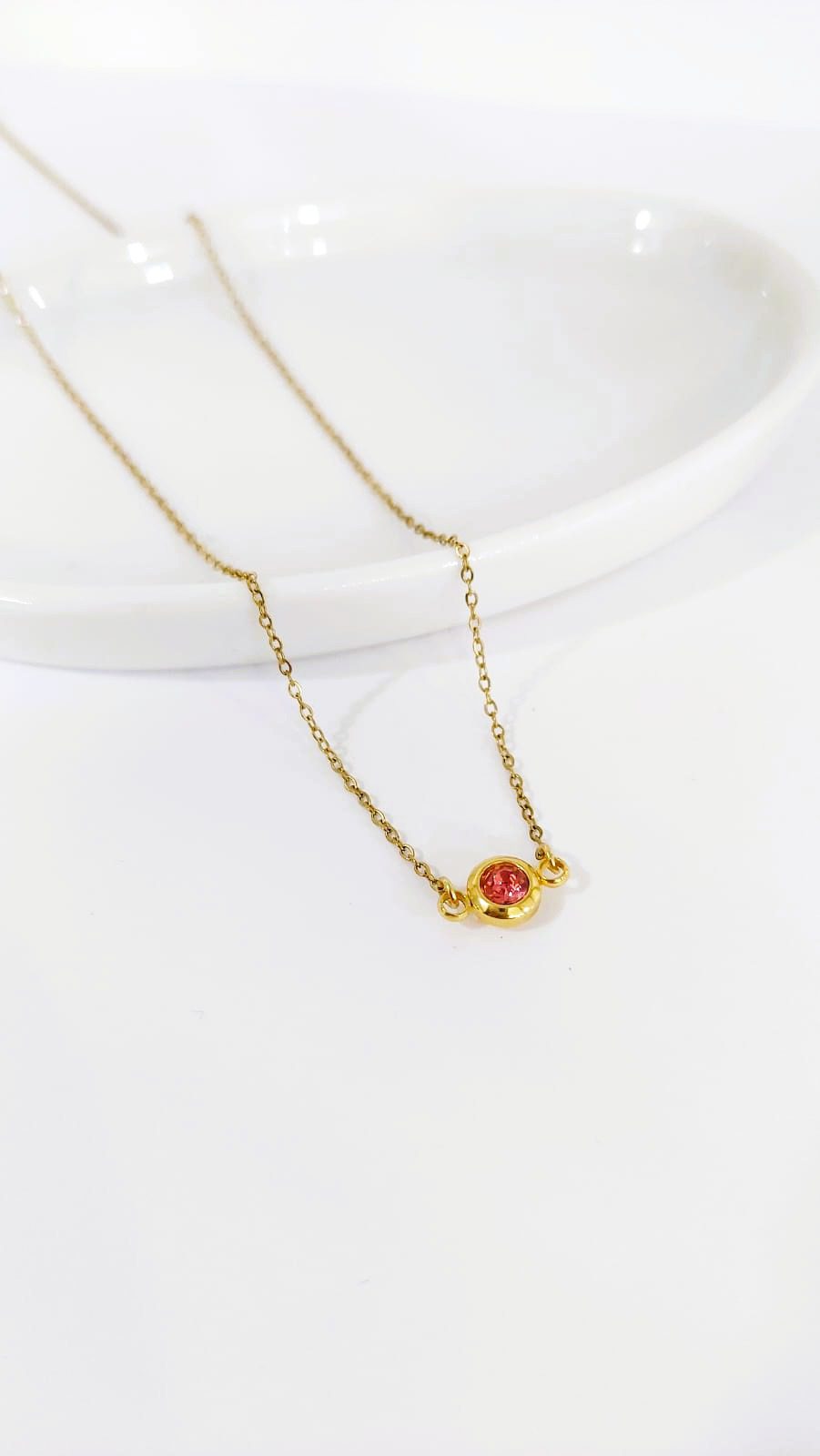 COLLAR CON CRISTAL CIRCULAR ROSA