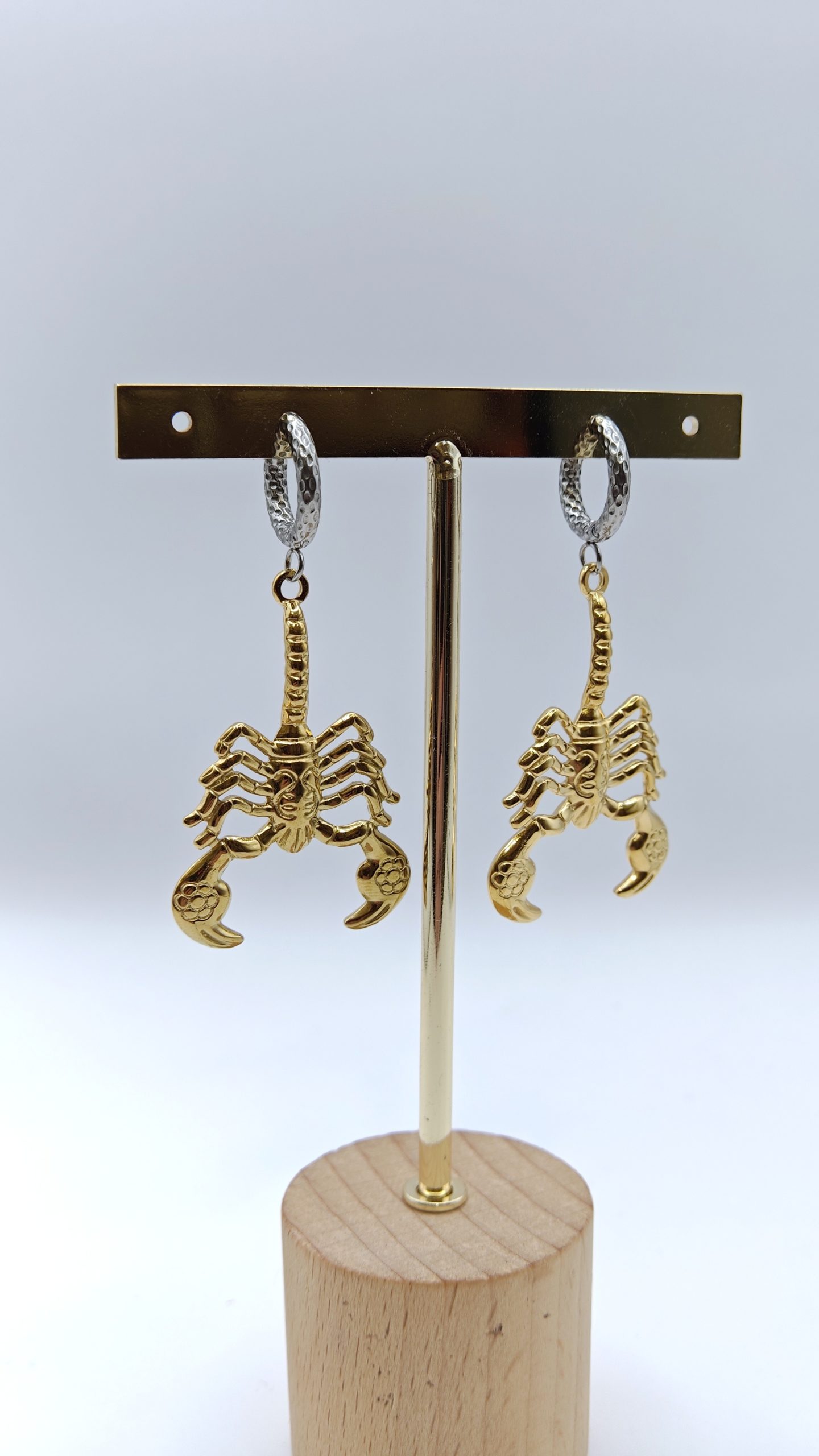 ARETES HOOPS PLATEADO OXFORD ESCORPION - Image 2