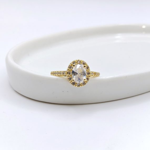 ANILLO CRISTAL OVALADO ZIRCONIAS