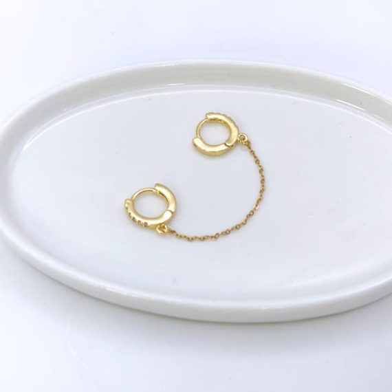 PIERCING STUD CIRCULO CON CADENA