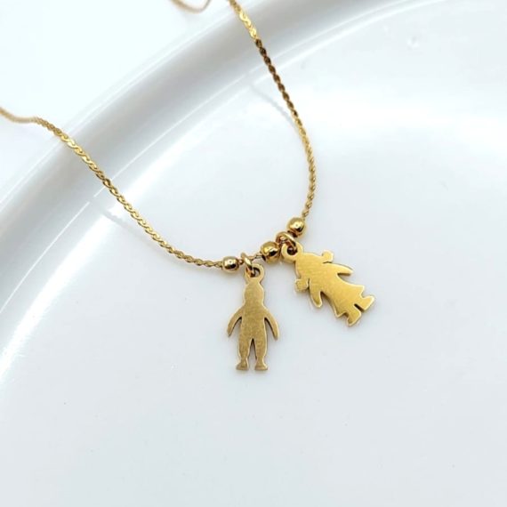 PULSERA DORADA DELGADA CON DIJE DE NIÑ@