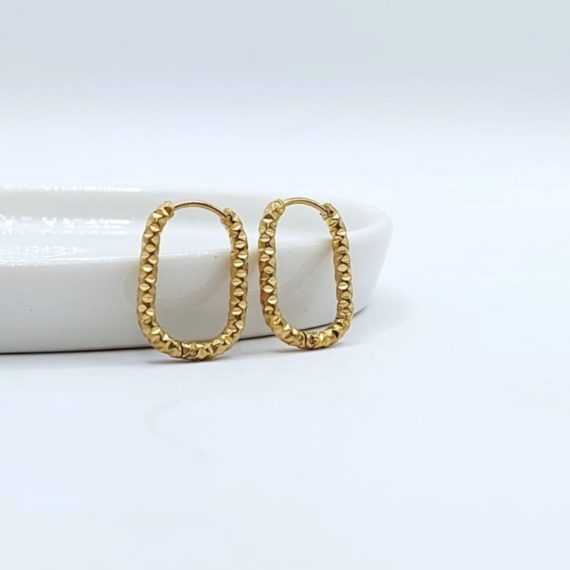 ARETES HOOP RECTANGULAR HAMMERED