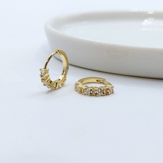 ARETES HUGGIE CRISTALES