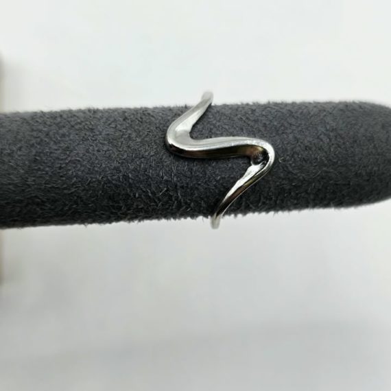 ANILLO LINEA ZIGZAG