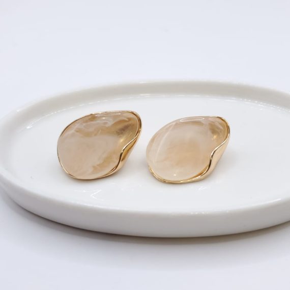 ARETES STUD OVALO AMBAR