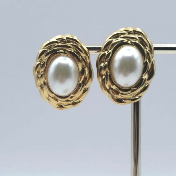 ARETES STUD OVAL PERLA CENTRAL